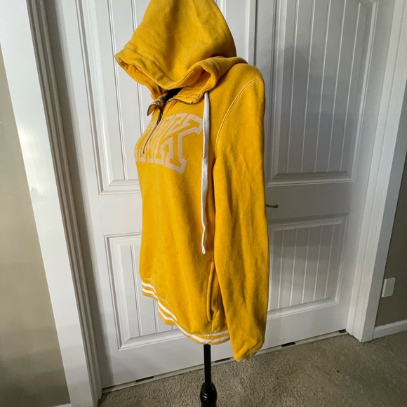 Pink pullover - Picture 2 of 3